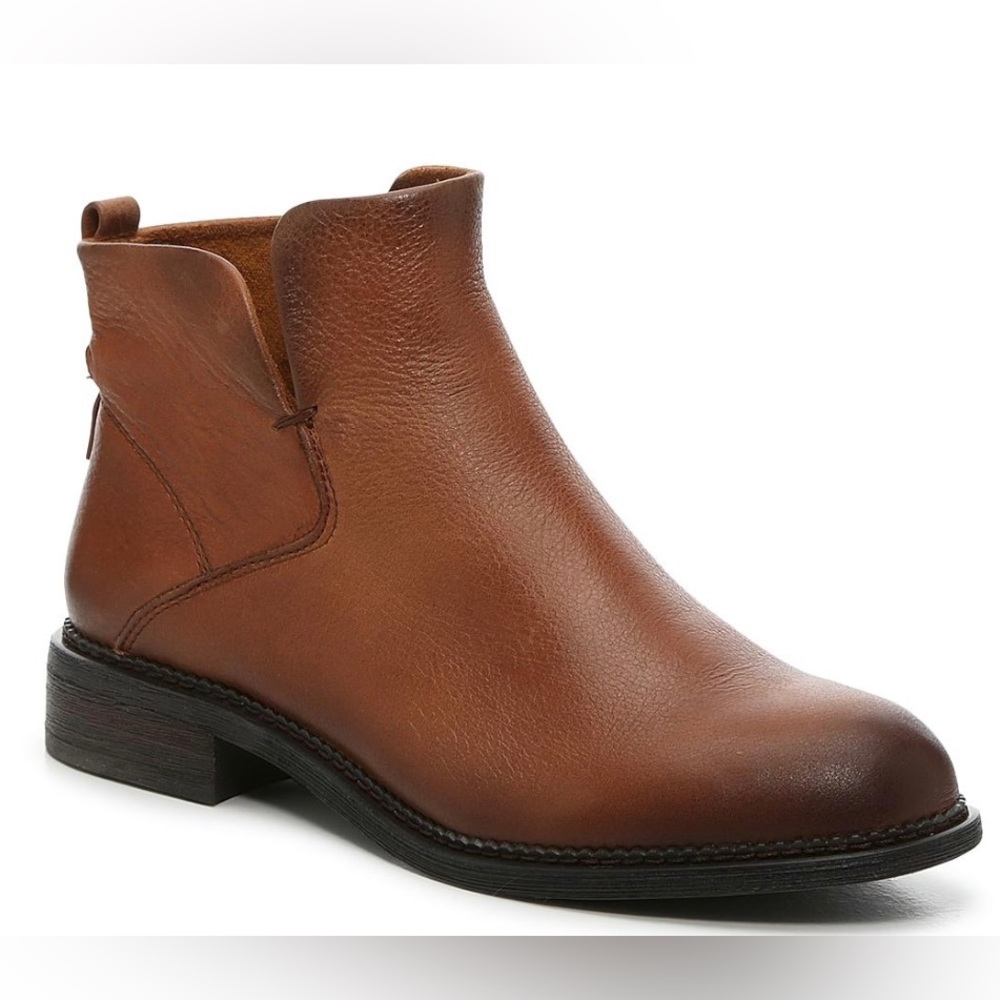 Franco Sarto Hyla Leather Booties Side Zipper and Back Pull Tab Women’s Size 7